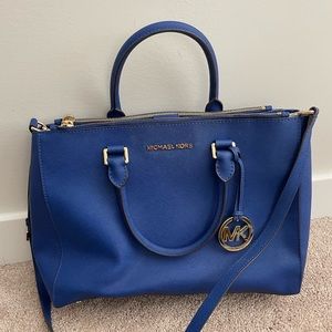 Michael kors purse // Gently used
